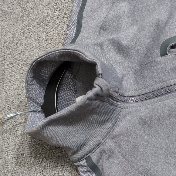 Lululemon Kung Fu Jacket II Size Small in Heathered Slate 2011 Gym Workout - Picture 14 of 14